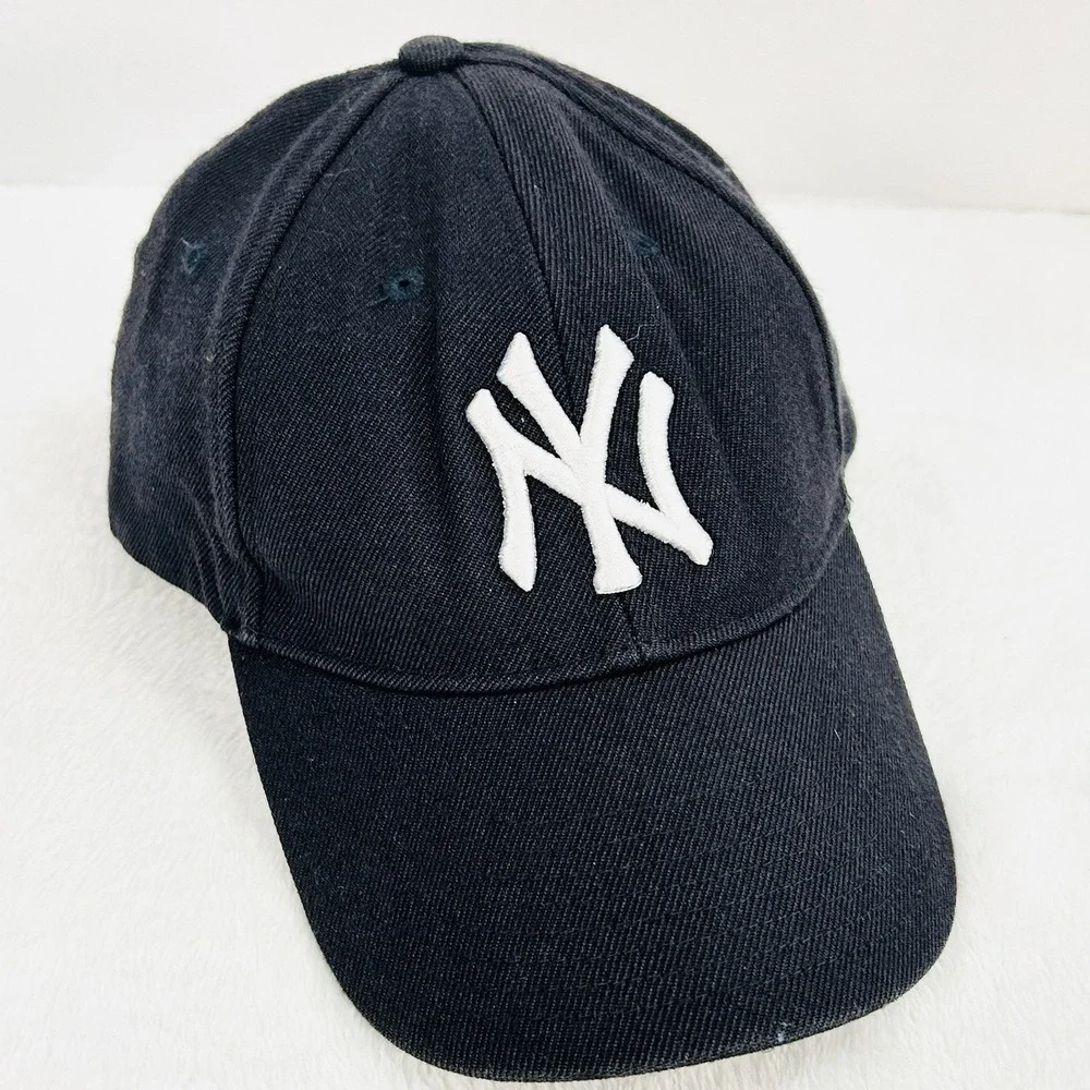 Nike New York‎ Yankees Team Logo Hat Cap Adjustable Strapback Blue MLB Baseball